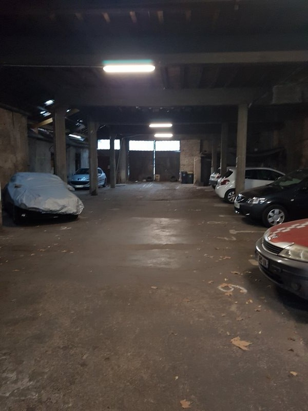 Parking - Garage  AUXONNE